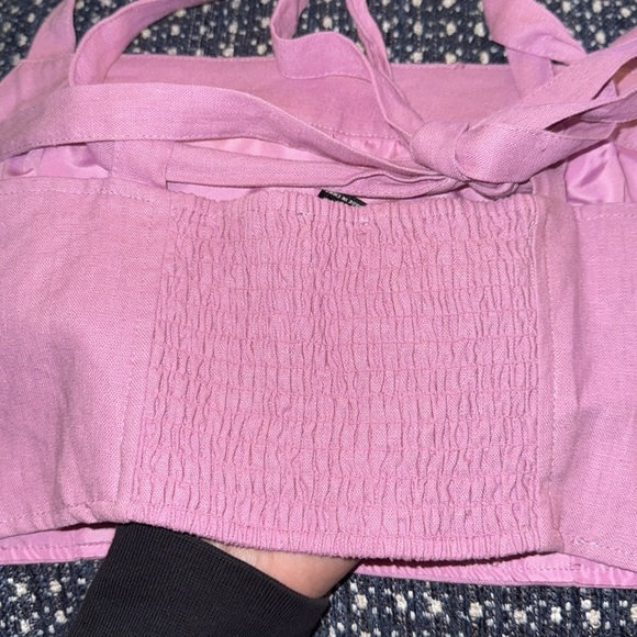 NWOT-Forever 21 Smocked Pink Tie-Back Crop Top Size Large - Picture 12 of 16